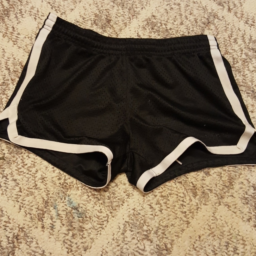 😻 Athletic Shorts 😻